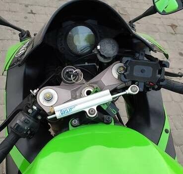 Кавасакі Ninja 1000 ZX-10R, об'ємом двигуна 1 л та пробігом 50 тис. км за 6900 $, фото 17 на Automoto.ua