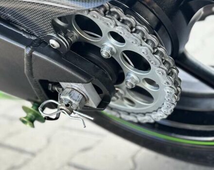 Зеленый Кавасаки Ninja 1000 ZX-10R, объемом двигателя 1 л и пробегом 28 тыс. км за 9999 $, фото 20 на Automoto.ua