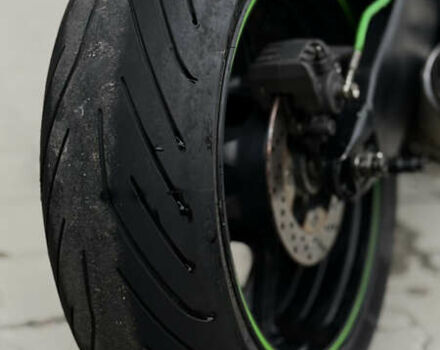 Зеленый Кавасаки Ninja 1000 ZX-10R, объемом двигателя 1 л и пробегом 10 тыс. км за 5500 $, фото 15 на Automoto.ua