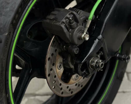 Зеленый Кавасаки Ninja 1000 ZX-10R, объемом двигателя 1 л и пробегом 10 тыс. км за 5500 $, фото 10 на Automoto.ua