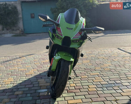 Зеленый Кавасаки Ninja 1000 ZX-10R, объемом двигателя 1 л и пробегом 3 тыс. км за 20000 $, фото 4 на Automoto.ua