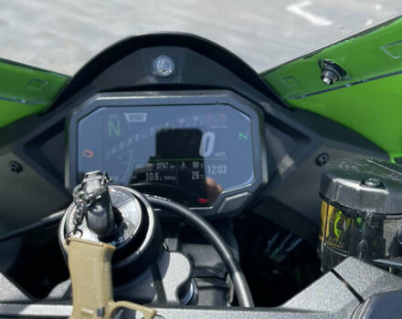 Зеленый Кавасаки Ninja 1000 ZX-10R, объемом двигателя 1 л и пробегом 4 тыс. км за 21500 $, фото 21 на Automoto.ua