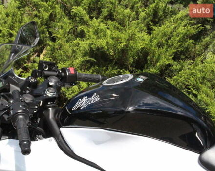 Белый Кавасаки Ninja 250, объемом двигателя 0.25 л и пробегом 4 тыс. км за 3700 $, фото 10 на Automoto.ua