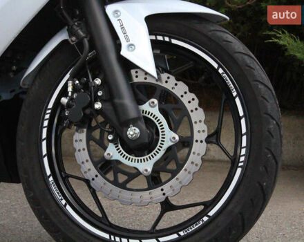 Білий Кавасакі Ninja 250, об'ємом двигуна 0.25 л та пробігом 4 тис. км за 3300 $, фото 8 на Automoto.ua