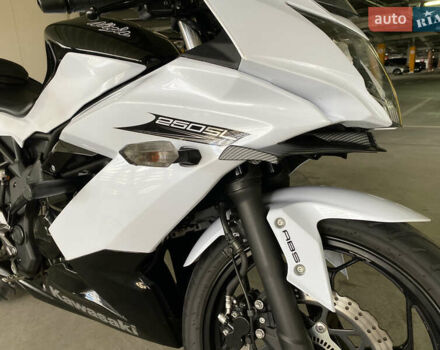 Кавасаки Ninja 250, объемом двигателя 0.25 л и пробегом 18 тыс. км за 3250 $, фото 2 на Automoto.ua