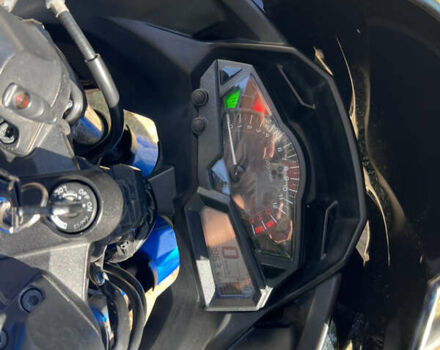 Синий Кавасаки Ninja 250, объемом двигателя 0.25 л и пробегом 13 тыс. км за 3400 $, фото 10 на Automoto.ua