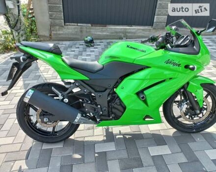 Зелений Кавасакі Ninja 250, об'ємом двигуна 0.25 л та пробігом 7 тис. км за 3500 $, фото 5 на Automoto.ua