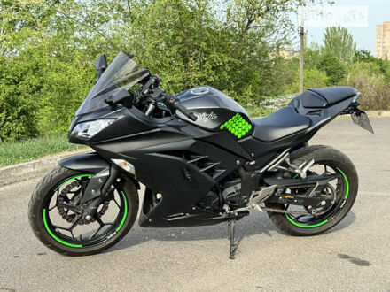 Чорний Кавасакі Ninja 300, об'ємом двигуна 0.3 л та пробігом 11 тис. км за 4600 $, фото 1 на Automoto.ua