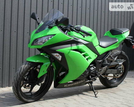 Кавасаки Ninja 300, объемом двигателя 0.3 л и пробегом 11 тыс. км за 3800 $, фото 1 на Automoto.ua