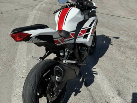 Кавасаки Ninja 300, объемом двигателя 0 л и пробегом 38 тыс. км за 3200 $, фото 1 на Automoto.ua