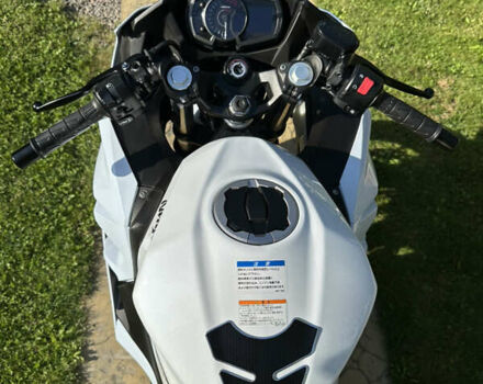 Белый Кавасаки Ninja 400, объемом двигателя 0.4 л и пробегом 4 тыс. км за 6500 $, фото 5 на Automoto.ua