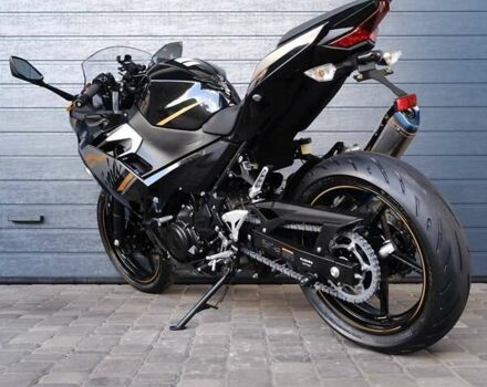 Черный Кавасаки Ninja 400, объемом двигателя 0.4 л и пробегом 24 тыс. км за 5700 $, фото 6 на Automoto.ua
