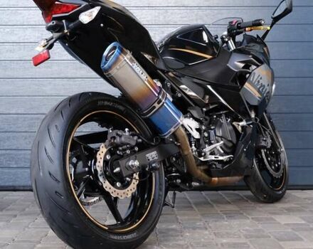 Черный Кавасаки Ninja 400, объемом двигателя 0.4 л и пробегом 24 тыс. км за 5700 $, фото 4 на Automoto.ua
