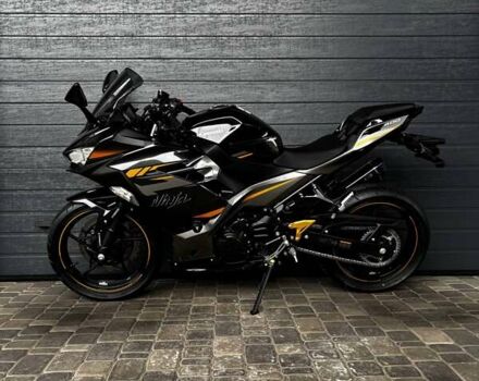 Черный Кавасаки Ninja 400, объемом двигателя 0.4 л и пробегом 15 тыс. км за 5900 $, фото 5 на Automoto.ua