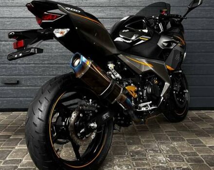 Черный Кавасаки Ninja 400, объемом двигателя 0.4 л и пробегом 15 тыс. км за 5900 $, фото 4 на Automoto.ua