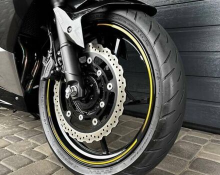 Черный Кавасаки Ninja 400, объемом двигателя 0.4 л и пробегом 15 тыс. км за 5900 $, фото 7 на Automoto.ua