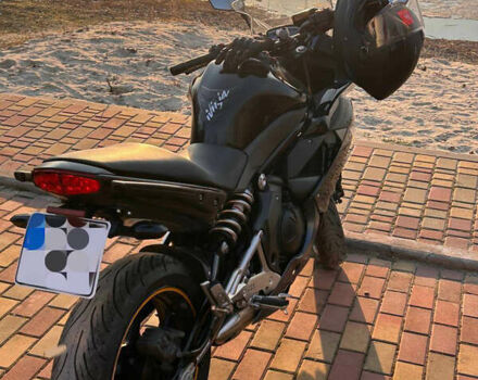 Черный Кавасаки Ninja 400, объемом двигателя 0.4 л и пробегом 24 тыс. км за 4200 $, фото 1 на Automoto.ua