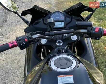 Чорний Кавасакі Ninja 400, об'ємом двигуна 0.4 л та пробігом 36 тис. км за 4300 $, фото 3 на Automoto.ua