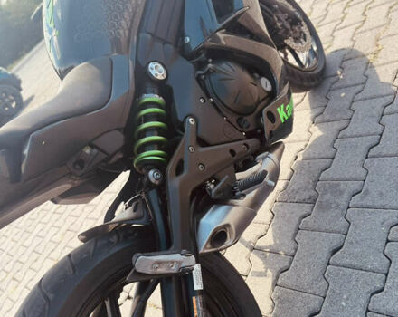 Черный Кавасаки Ninja 400, объемом двигателя 0.4 л и пробегом 14 тыс. км за 4700 $, фото 1 на Automoto.ua