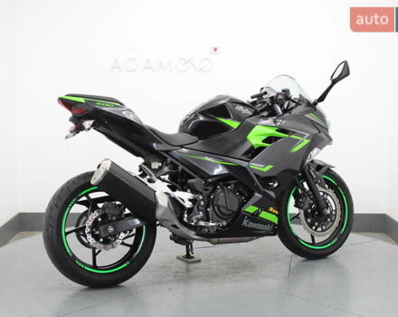 Черный Кавасаки Ninja 400, объемом двигателя 0.4 л и пробегом 19 тыс. км за 4900 $, фото 4 на Automoto.ua