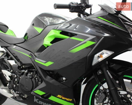 Черный Кавасаки Ninja 400, объемом двигателя 0.4 л и пробегом 19 тыс. км за 4900 $, фото 11 на Automoto.ua