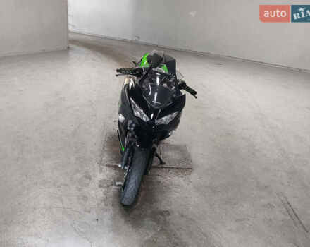 Черный Кавасаки Ninja 400, объемом двигателя 0.4 л и пробегом 8 тыс. км за 5700 $, фото 2 на Automoto.ua