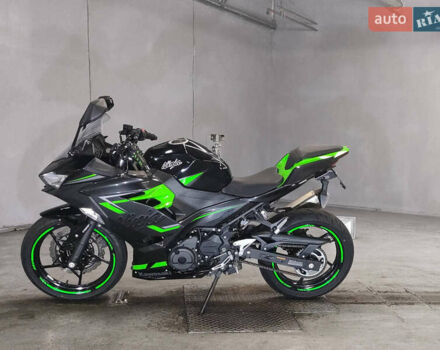 Черный Кавасаки Ninja 400, объемом двигателя 0.4 л и пробегом 8 тыс. км за 5700 $, фото 1 на Automoto.ua