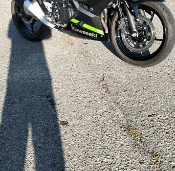 Чорний Кавасакі Ninja 400, об'ємом двигуна 0.4 л та пробігом 15 тис. км за 5500 $, фото 12 на Automoto.ua