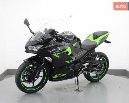 Черный Кавасаки Ninja 400, объемом двигателя 0.4 л и пробегом 19 тыс. км за 4900 $, фото 2 на Automoto.ua