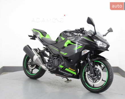 Черный Кавасаки Ninja 400, объемом двигателя 0.4 л и пробегом 19 тыс. км за 4900 $, фото 3 на Automoto.ua