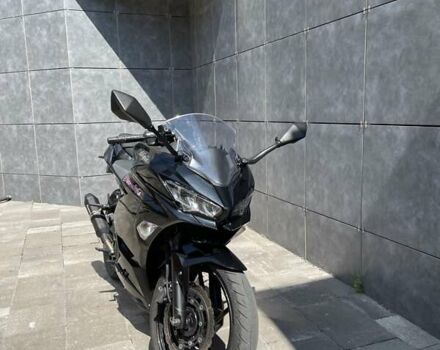 Черный Кавасаки Ninja 400, объемом двигателя 0.4 л и пробегом 24 тыс. км за 5000 $, фото 2 на Automoto.ua