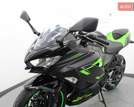 Черный Кавасаки Ninja 400, объемом двигателя 0.4 л и пробегом 19 тыс. км за 4900 $, фото 9 на Automoto.ua