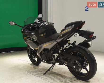 Черный Кавасаки Ninja 400, объемом двигателя 0.4 л и пробегом 10 тыс. км за 5700 $, фото 5 на Automoto.ua