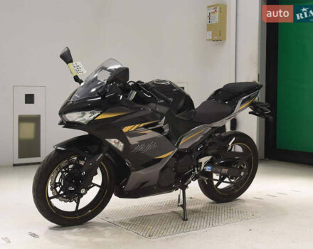 Чорний Кавасакі Ninja 400, об'ємом двигуна 0.4 л та пробігом 12 тис. км за 5999 $, фото 3 на Automoto.ua