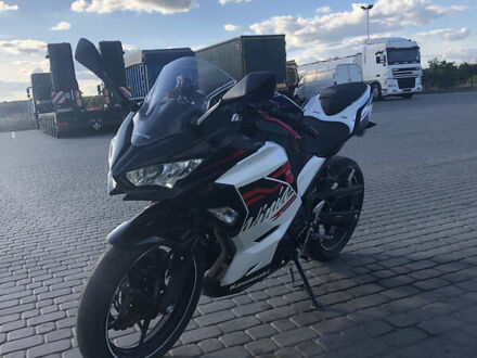 Кавасакі Ninja 400 2021 у Павлограде на Automoto.ua Чорний Кавасакі Ninja 400, об'ємом двигуна 0.4 л та пробігом 27 тис. км за 5700 $, фото 1 на Automoto.ua