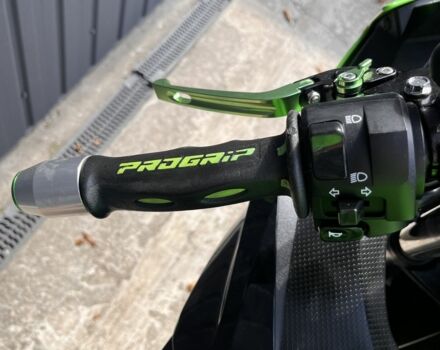 Кавасаки Ninja 400, объемом двигателя 0.4 л и пробегом 0 тыс. км за 5600 $, фото 6 на Automoto.ua