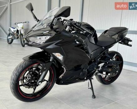 Кавасаки Ninja 400, объемом двигателя 0.4 л и пробегом 19 тыс. км за 5399 $, фото 4 на Automoto.ua