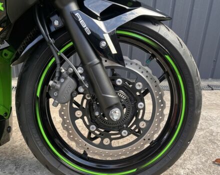 Кавасаки Ninja 400, объемом двигателя 0.4 л и пробегом 0 тыс. км за 5600 $, фото 17 на Automoto.ua