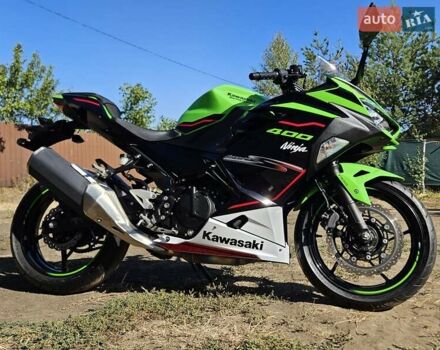 Кавасакі Ninja 400, об'ємом двигуна 0 л та пробігом 9 тис. км за 5800 $, фото 2 на Automoto.ua