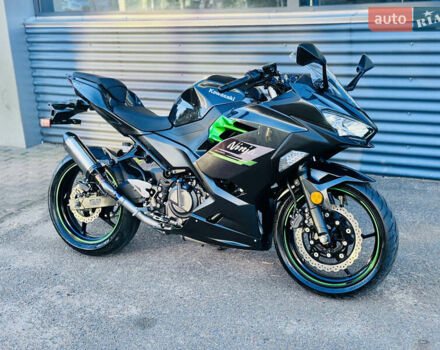 Кавасаки Ninja 400, объемом двигателя 0.4 л и пробегом 4 тыс. км за 6500 $, фото 2 на Automoto.ua