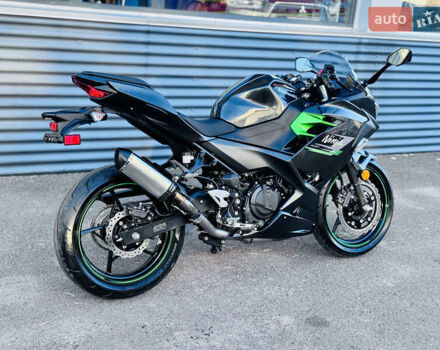 Кавасаки Ninja 400, объемом двигателя 0.4 л и пробегом 4 тыс. км за 6500 $, фото 1 на Automoto.ua