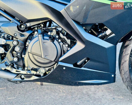 Кавасаки Ninja 400, объемом двигателя 0.4 л и пробегом 4 тыс. км за 6500 $, фото 7 на Automoto.ua