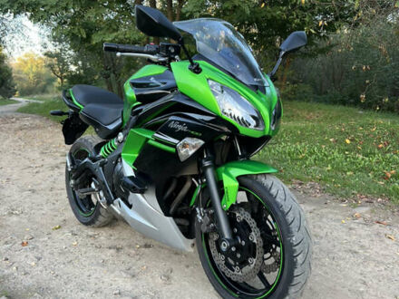 Кавасакі Ninja 400, об'ємом двигуна 0 л та пробігом 21 тис. км за 4000 $, фото 1 на Automoto.ua