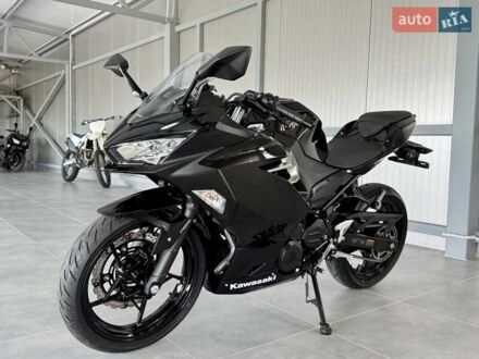 Кавасаки Ninja 400 2018 в Хмельницком на Automoto.ua Кавасаки Ninja 400, объемом двигателя 0.4 л и пробегом 6 тыс. км за 5499 $, фото 1 на Automoto.ua