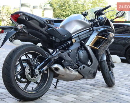 Серый Кавасаки Ninja 400, объемом двигателя 0.4 л и пробегом 25 тыс. км за 4800 $, фото 3 на Automoto.ua