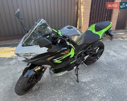 Серый Кавасаки Ninja 400, объемом двигателя 0.4 л и пробегом 10 тыс. км за 5000 $, фото 1 на Automoto.ua