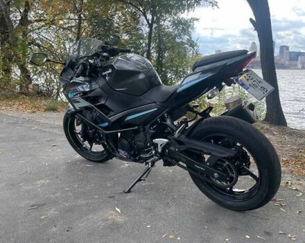 Серый Кавасаки Ninja 400, объемом двигателя 0.4 л и пробегом 15 тыс. км за 5700 $, фото 1 на Automoto.ua