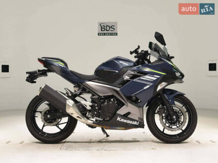 Кавасаки Ninja 400 2021 в Сумах на Automoto.ua Синий Кавасаки Ninja 400, объемом двигателя 0.4 л и пробегом 17 тыс. км за 5700 $, фото 1 на Automoto.ua
