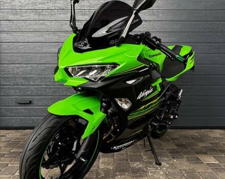 Зелений Кавасакі Ninja 400, об'ємом двигуна 0.4 л та пробігом 21 тис. км за 5300 $, фото 2 на Automoto.ua