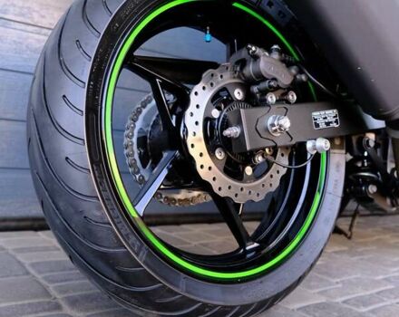Зеленый Кавасаки Ninja 400, объемом двигателя 0.4 л и пробегом 23 тыс. км за 5900 $, фото 9 на Automoto.ua